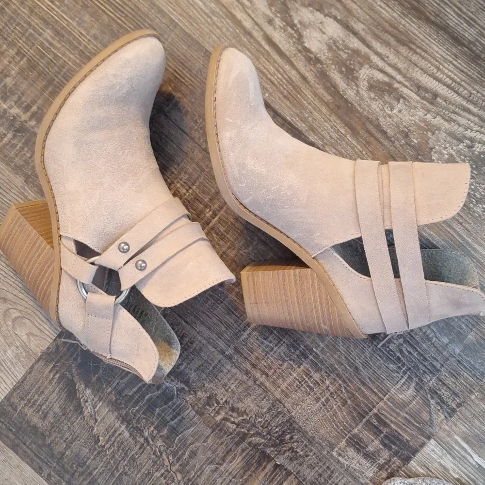 Booties - Picture 2 of 4